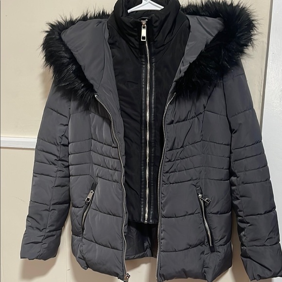 Guess winter jacket - Picture 3 of 9